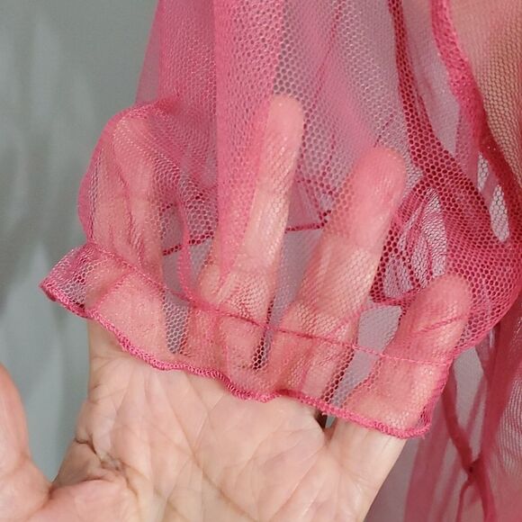 Forever 21 XXI. See through top, Beautiful shade of pink. Barbiecore Medium. - Picture 3 of 8